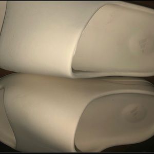 Yeezy Slides